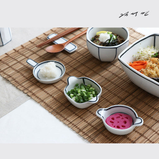 Pan-shaped mini sauce dish
