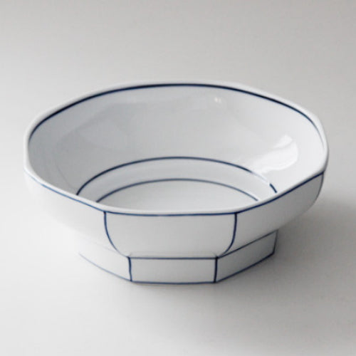 Octagonal noodle bowl