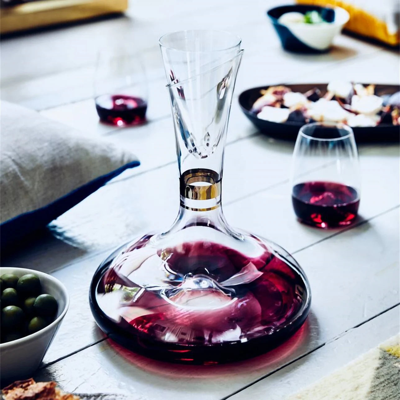 Elegance Carafe, 79oz